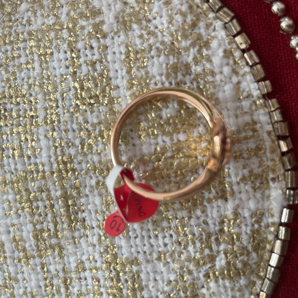 Gold garnet ring - Picture 3 of 3